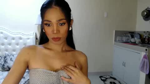 savanna online show from 11-12-25, 05:19