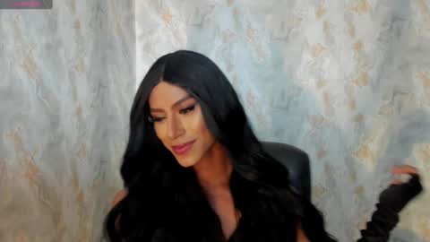 Nina online show from 01-19-25, 05:49