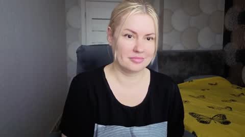 Snapshot of blackeyes11 chatting on 05-31-26, 04:42 blackeyes11 online show from 05-31-26, 04:42