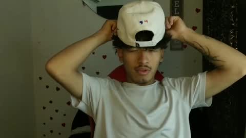 Snapshot of blackfox_desire chatting on 05-24-26, 07:19 mateo online show from 05-24-26, 07:19