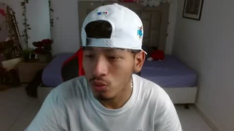 Snapshot of blackfox_desire chatting on 06-16-26, 07:16 mateo online show from 06-16-26, 07:16