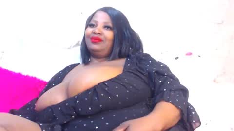 Snapshot of blackladyqx82 chatting on 06-06-26, 09:41 blackladyqx82 online show from 06-06-26, 09:41