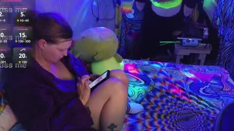Snapshot of blacklightparty69 chatting on 04-09-26, 01:16 blacklightparty69 online show from 04-09-26, 01:16