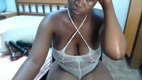 Snapshot of blackmedusaxx chatting on 12-04-24, 08:51 fiona online show from 12-04-24, 08:51