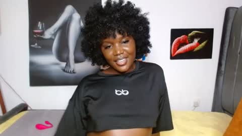 Snapshot of blackmellanin_ chatting on 06-29-26, 04:41 Smiley sylivia online show from 06-29-26, 04:41