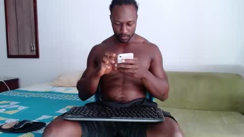 Snapshot of blacknikes chatting on 07-01-26, 02:07 Twtter 1MikeBeckford Onlyfns beckfordmike online show from 07-01-26, 02:07