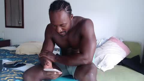 Snapshot of blacknikes chatting on 07-29-26, 08:40 Twtter 1MikeBeckford Onlyfns beckfordmike online show from 07-29-26, 08:40