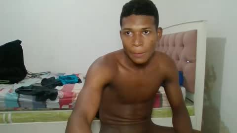 Snapshot of blackpanther_king chatting on 01-13-25, 07:32 blackpanther_king online show from 01-13-25, 07:32