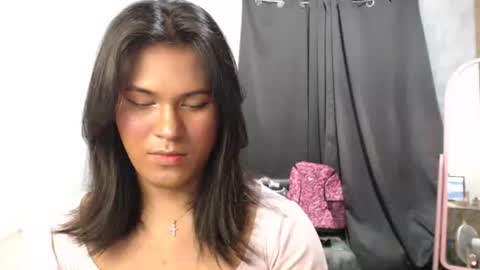 Ellez online show from 10-30-25, 04:30