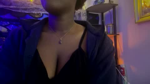 Snapshot of blackprincessstacy chatting on 05-27-26, 10:29 ask mme later online show from 05-27-26, 10:29