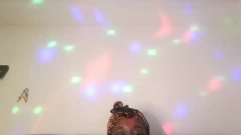 Snapshot of blackqueen888 chatting on 12-25-24, 08:28 blackqueen888 online show from 12-25-24, 08:28