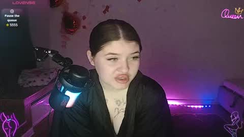 Snapshot of blackroseonee chatting on 05-21-26, 01:23 blackroseonee online show from 05-21-26, 01:23