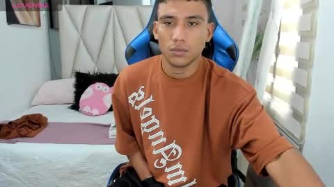 Snapshot of blacksex_boy chatting on 12-23-24, 06:16 Marlon online show from 12-23-24, 06:16