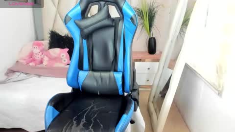 Snapshot of blacksex_boy chatting on 12-29-24, 05:01 Marlon online show from 12-29-24, 05:01