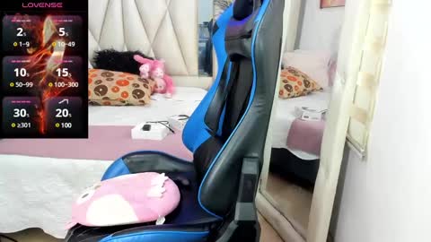 Snapshot of blacksex_boy chatting on 01-18-25, 05:37 Marlon online show from 01-18-25, 05:37