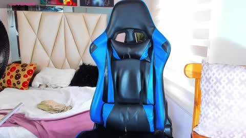 Snapshot of blacksex_boy chatting on 03-08-25, 08:35 Marlon online show from 03-08-25, 08:35