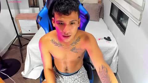 Snapshot of blacksex_boy chatting on 09-14-25, 05:39 Marlon online show from 09-14-25, 05:39