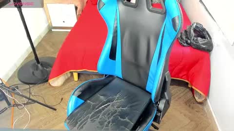 Snapshot of blacksex_boy chatting on 11-01-25, 03:36 Marlon online show from 11-01-25, 03:36