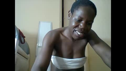 Snapshot of blacksexygal chatting on 05-26-26, 07:21 SARAH online show from 05-26-26, 07:21