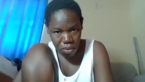 Snapshot of blacksexygal chatting on 06-16-26, 05:43 SARAH online show from 06-16-26, 05:43
