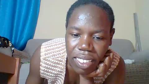 Snapshot of blacksexygal chatting on 06-26-26, 08:57 SARAH online show from 06-26-26, 08:57