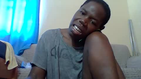 Snapshot of blacksexygal chatting on 07-07-26, 09:46 SARAH online show from 07-07-26, 09:46