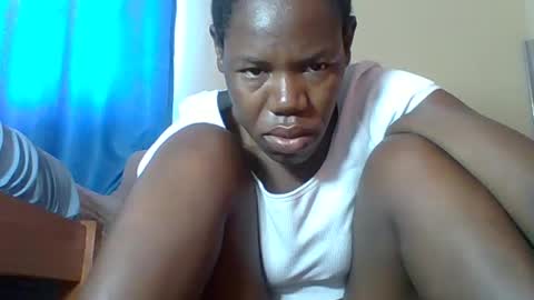 Snapshot of blacksexygal chatting on 07-28-26, 09:04 SARAH online show from 07-28-26, 09:04