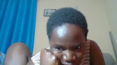 Snapshot of blacksexygal chatting on 07-30-26, 07:46 SARAH online show from 07-30-26, 07:46