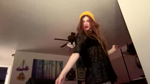 Snapshot of blackstarzara chatting on 12-24-24, 05:27 blackstarzara online show from 12-24-24, 05:27