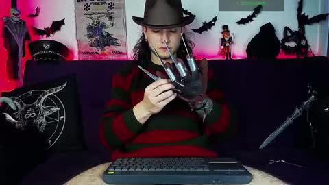 Dave online show from 10-24-25, 06:37