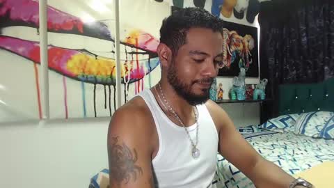 Snapshot of blade_foxx chatting on 01-12-25, 02:41 Richard online show from 01-12-25, 02:41