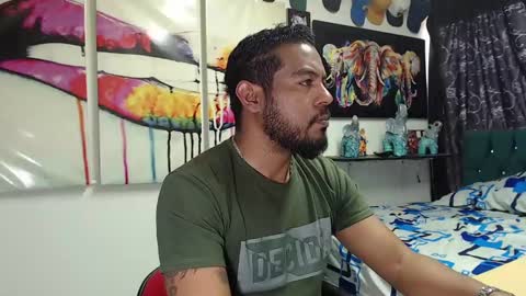 Snapshot of blade_foxx chatting on 01-21-25, 06:23 Richard online show from 01-21-25, 06:23