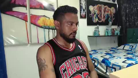 Snapshot of blade_foxx chatting on 02-05-25, 01:33 Richard online show from 02-05-25, 01:33