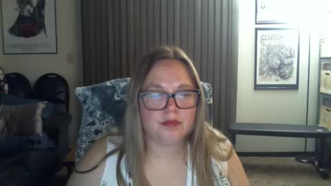 Snapshot of bladesizzo3111 chatting on 05-06-26, 07:35 bladesizzo3111 online show from 05-06-26, 07:35