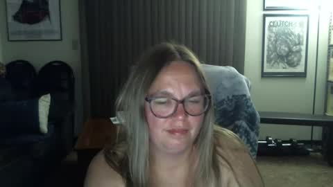 Snapshot of bladesizzo3111 chatting on 06-10-26, 06:23 bladesizzo3111 online show from 06-10-26, 06:23