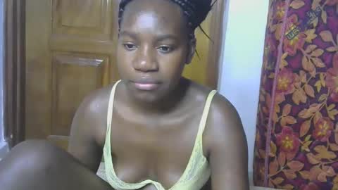 VIVIAN online show from 10-14-25, 02:23