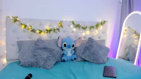 Snapshot of blair_queen chatting on 11-04-25, 09:58 online show from 11-04-25, 09:58