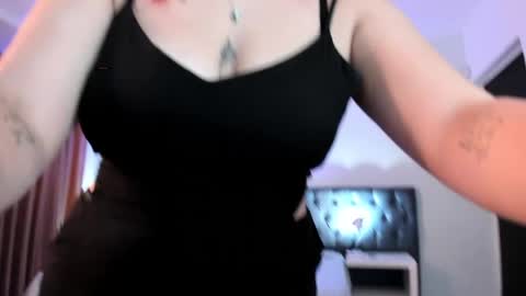 blair_red_ online show from 04-20-26, 11:57