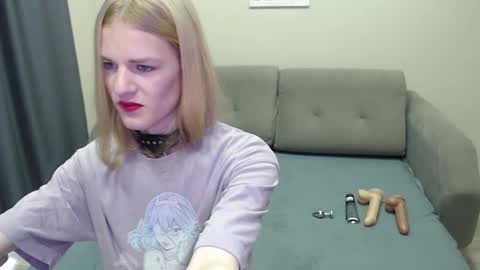 Snapshot of blaire_18 chatting on 02-18-25, 05:42 blaire 18 online show from 02-18-25, 05:42