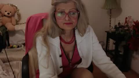 Snapshot of blairfort chatting on 12-08-24, 10:47 blairfort online show from 12-08-24, 10:47