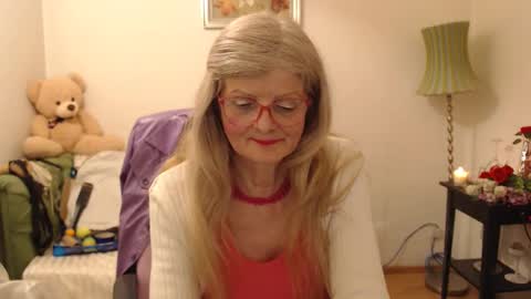 Snapshot of blairfort chatting on 02-28-25, 08:18 blairfort online show from 02-28-25, 08:18