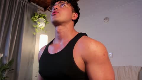 Snapshot of blake_levi chatting on 01-27-25, 01:05 Blake Levi Independent Model online show from 01-27-25, 01:05