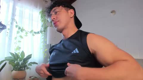 Snapshot of blake_levi chatting on 02-01-26, 03:21 Blake Levi Independent Model online show from 02-01-26, 03:21