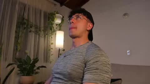 Snapshot of blake_levi chatting on 02-08-26, 12:14 Blake Levi Independent Model online show from 02-08-26, 12:14