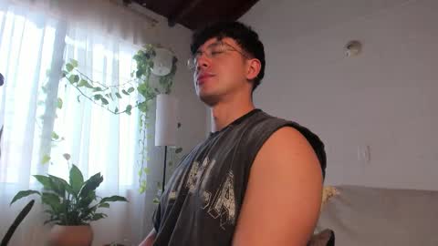 Snapshot of blake_levi chatting on 02-17-26, 05:41 Blake Levi Independent Model online show from 02-17-26, 05:41