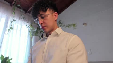 Snapshot of blake_levi chatting on 04-27-26, 04:49 Blake Levi Independent Model online show from 04-27-26, 04:49