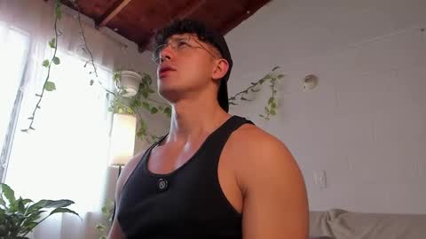 Snapshot of blake_levi chatting on 05-16-26, 05:56 Blake Levi Independent Model online show from 05-16-26, 05:56