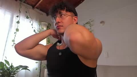 Snapshot of blake_levi chatting on 05-29-26, 04:38 Blake Levi Independent Model online show from 05-29-26, 04:38