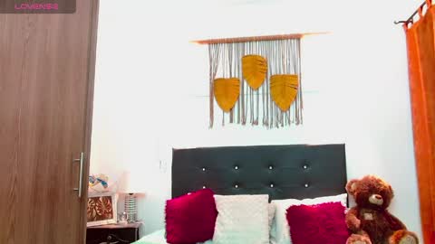 Snapshot of blakeadamss chatting on 04-08-26, 01:11 Just Blake online show from 04-08-26, 01:11