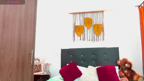 Snapshot of blakeadamss chatting on 04-10-26, 12:54 Just Blake online show from 04-10-26, 12:54